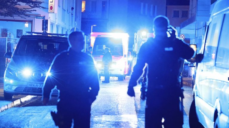 Almanya'nın Solingen kentindeki festivale bıçaklı saldırı: Çok sayıda kişi öldü