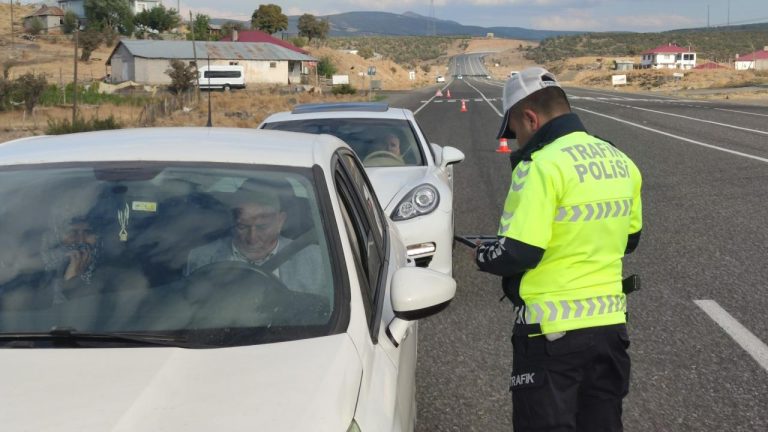 Diyarbakır'da trafik denetimleri yapıldı – Son Dakika Haberleri