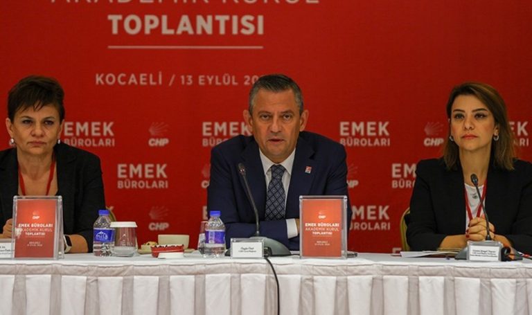 Özgür Özel’den dikkat çeken açıklama: ‘Partiyi nasıl yöneteceğimizi de mutabakata vardık’ – Son Dakika Siyaset Haberleri