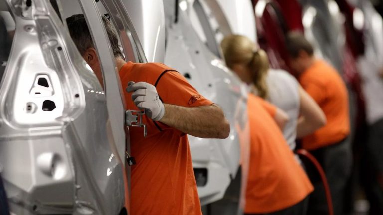 TÜRK-İŞ 2025 yılı asgari ücret için 29 bin 583 TL istedi