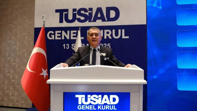 Tüsiiad Turan’ın başkanı ve ẏK Aras başkanı, adli kontrol talebi ile mahkemeye hitap edildi