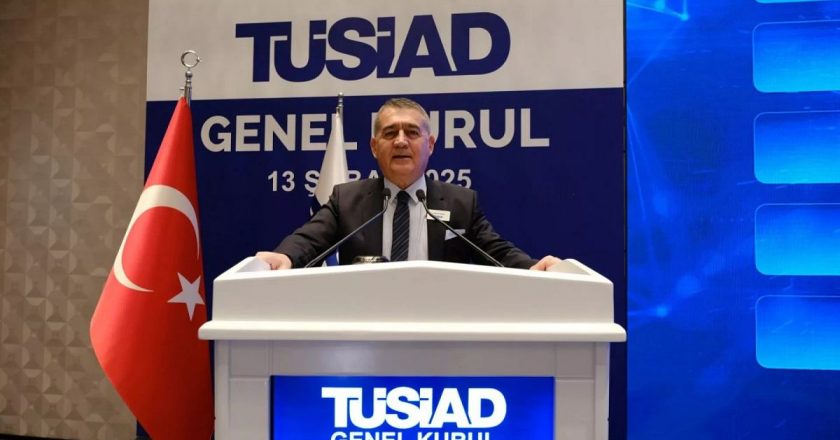 Tüsiiad Turan’ın başkanı ve ẏK Aras başkanı, adli kontrol talebi ile mahkemeye hitap edildi