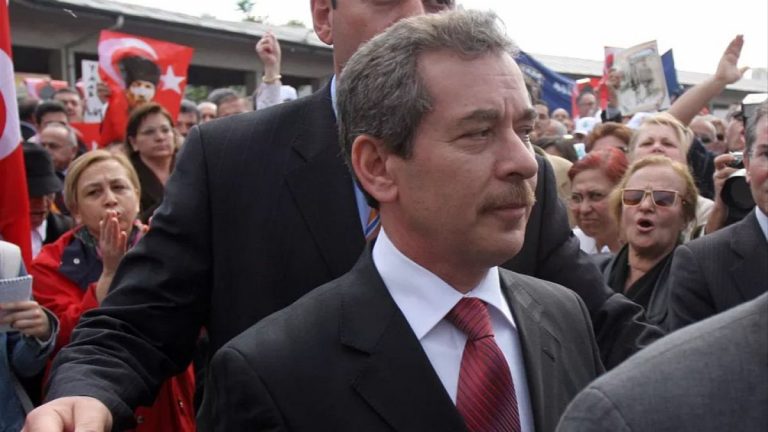 Abdullatif Şener’in oğlu, büyükannesini öldürdüğü için ömür boyu hapis cezasına çarptırıldı