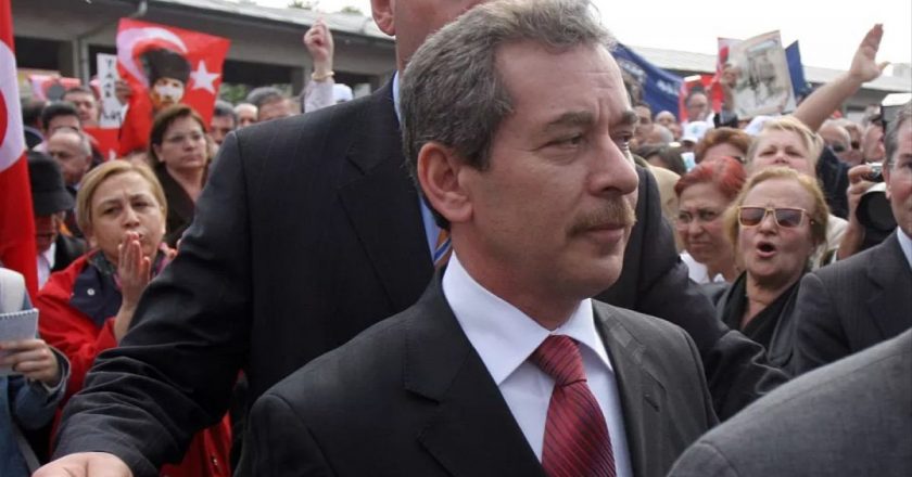 Abdullatif Şener’in oğlu, büyükannesini öldürdüğü için ömür boyu hapis cezasına çarptırıldı