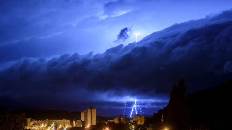 Macaristan’da küresel ısınma nedeniyle aşırı hava olayları yaşanıyor