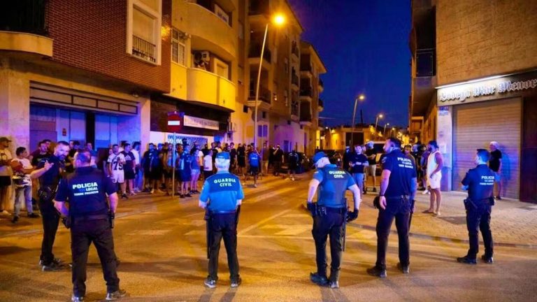 İspanya’da aşırı sağ gruplar ile göçmenler birbirine girdi – Son Dakika Dünya Haberleri