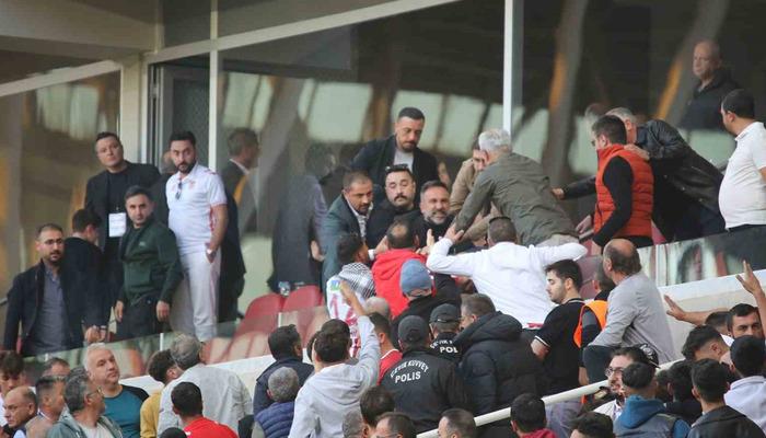 Trendyol 1.Lig’de Sivasspor ile Serik Spor karşılaştı! Maçın son dakikalarında ortalık fena karıştı! Sivasspor Başkanı taraftarla tartıştı…