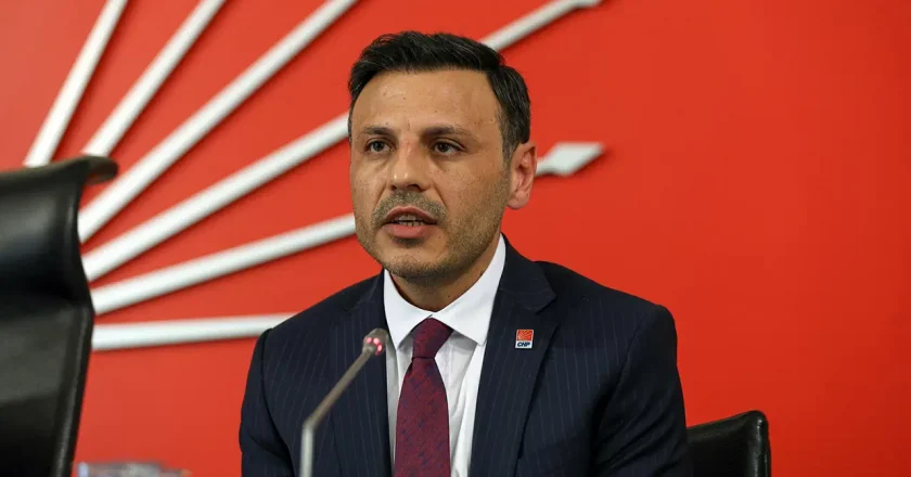 Erdoğan’ın ‘Ahtapotun kolları’ sözleri iddianamede… Özgür Çelik’ten sert tepki: ‘Utançla anılacak bir ibret vesikası!’ – Son Dakika Siyaset Haberleri