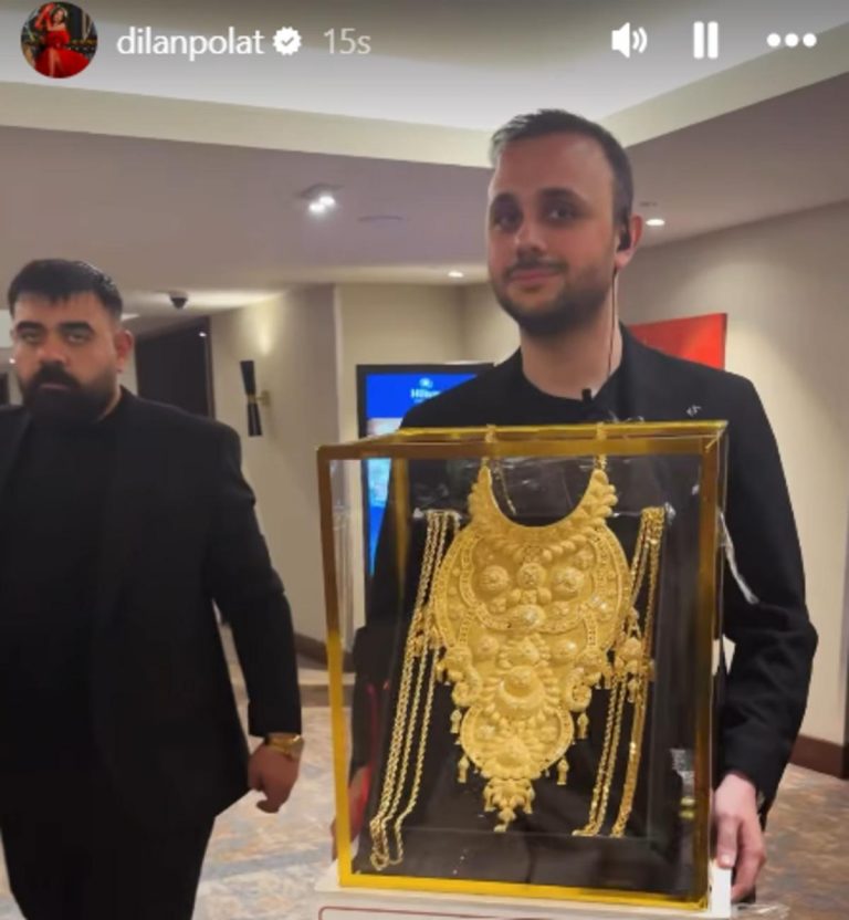 Kara Haydar ile nişanlandı! Çağla Öz’e kilosu kadar altın takıldı