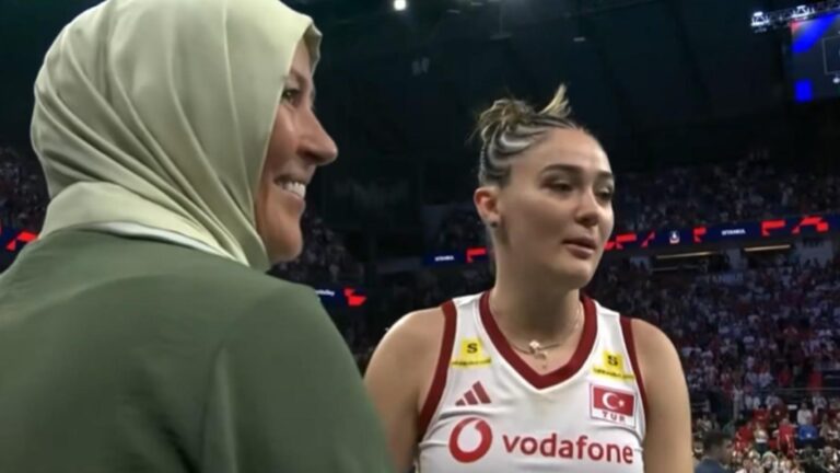 Zehra Güneş’in annesine yorum yağdı! “Ne büyük gurur”